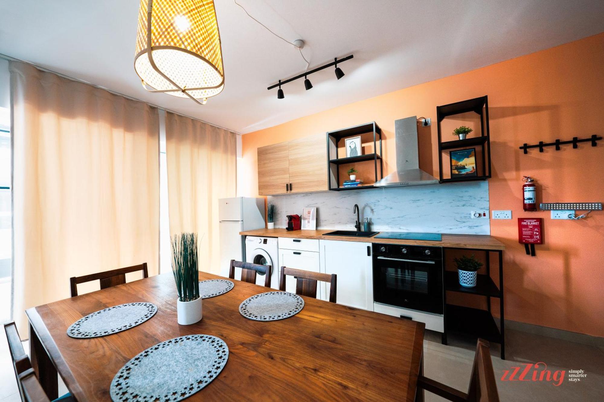 Stylish Duplex Retreat - C41 * San Pawl il-Baħar